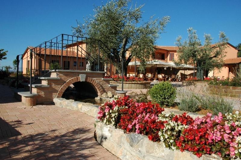 Villaggio Turistico Airone Ріоторто Екстер'єр фото