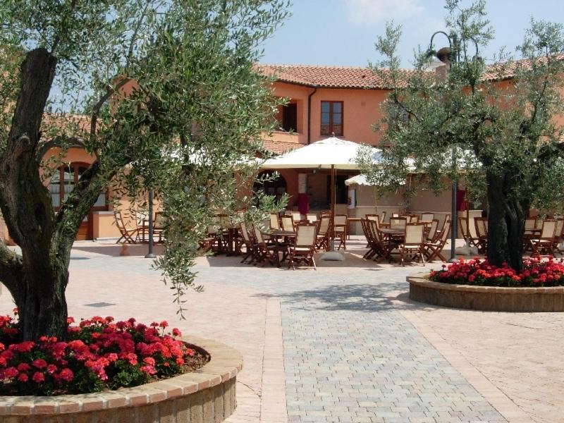 Villaggio Turistico Airone Ріоторто Екстер'єр фото