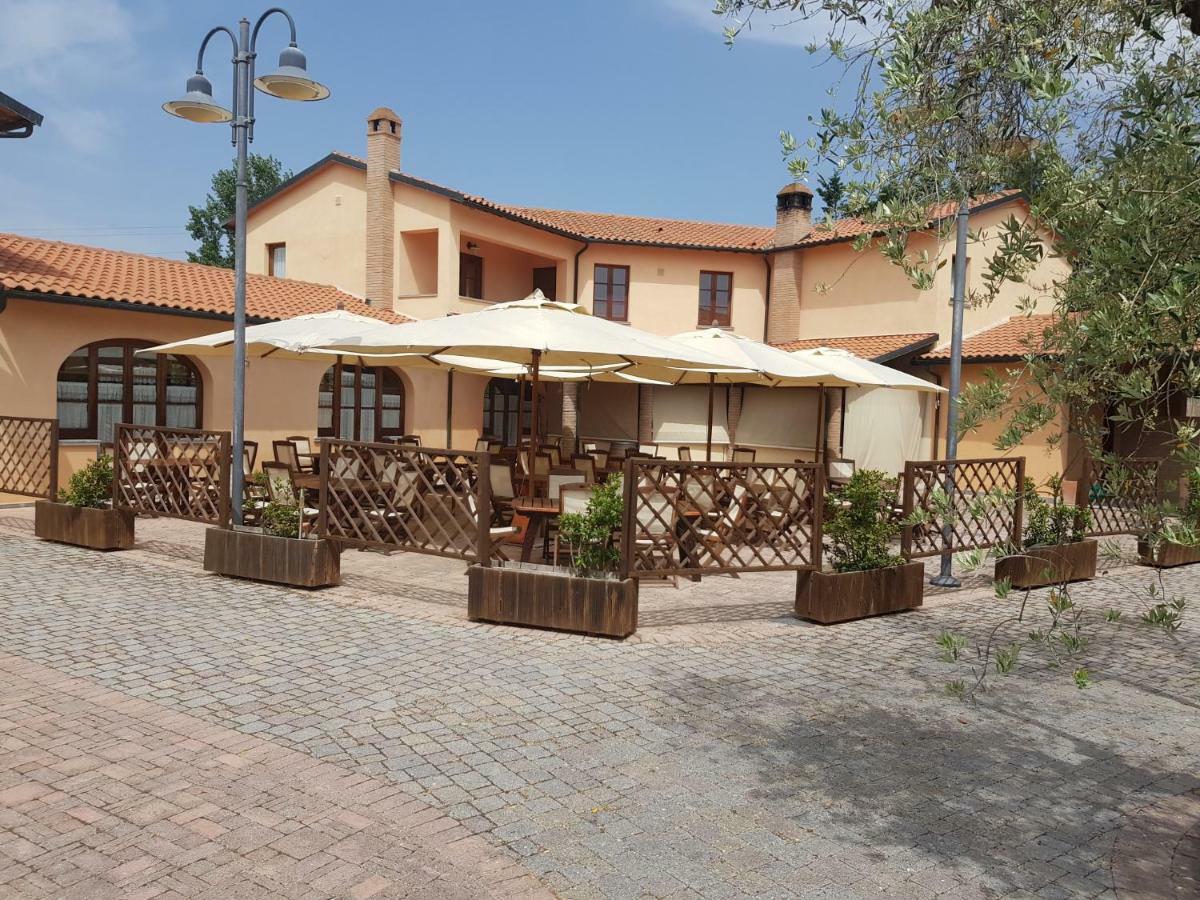 Villaggio Turistico Airone Ріоторто Екстер'єр фото